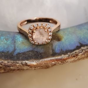 14 K Rose Gold Ring w/ Morganite Stone & Diamonds